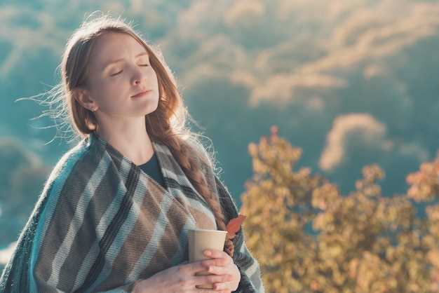 Как достичь внутренней гармонии и стать счастливым undefinedПервый шаг к внутренней гармонии - осознание себя.</strong> Необходимо разобраться, кто мы на самом деле, что мы хотим от жизни и какие ценности для нас важны. Это самопознание поможет нам выстроить свои приоритеты и понять, что именно нам требуется для чувства внутренней гармонии.”></p> <p><em>Второй шаг – учение принимать себя такими, какие мы есть.</em> Мы все уникальны и имеем свои особенности и недостатки. Однако, часто мы стремимся быть идеальными и сравниваем себя с другими. Это только разрушает гармонию внутри нас самих. Вместо этого, мы должны принять себя и полюбить себя такими, какие мы есть.</p> <p><img width=